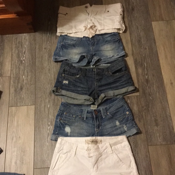 Multiple size 5 shorts - Picture 1 of 1